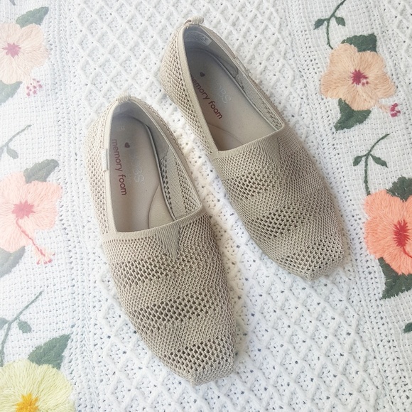 skechers crochet slip on